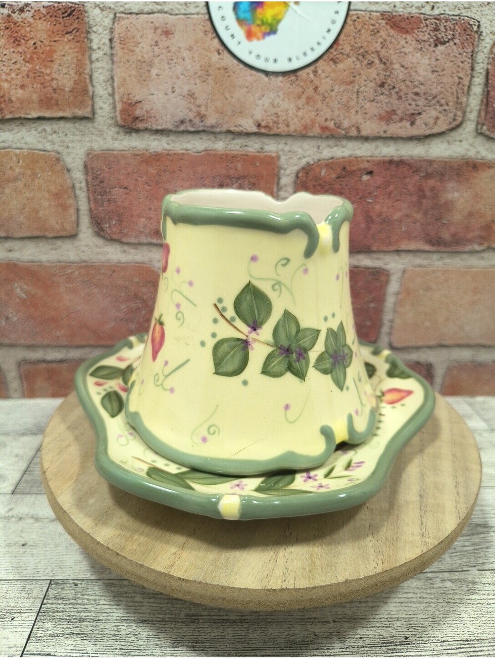 PARTY LITE Strawberry Fields Ceramic Candle Shade Topper 3.75x4.5” & Plate 6.25” - Picture 2 of 10